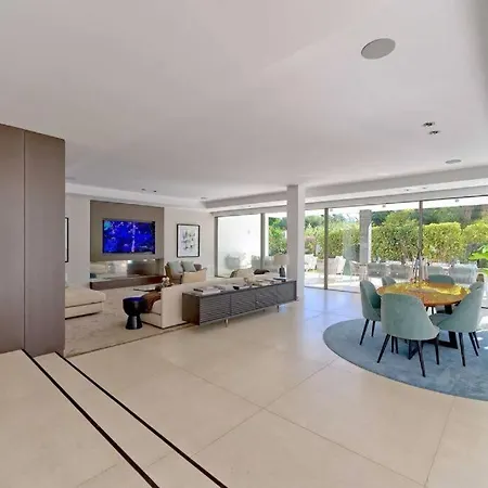 Luxury New Modern Pue