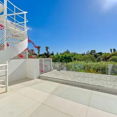Luxury New Modern Pue Apartment *