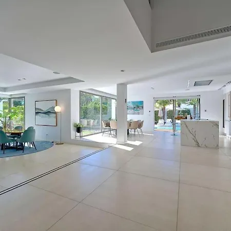 Luxury New Modern Pue Apartment *